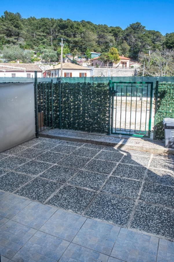 A08 - Poggio, Delizioso Bilocale Al Piano Terra Apartment Poggio  Exterior photo
